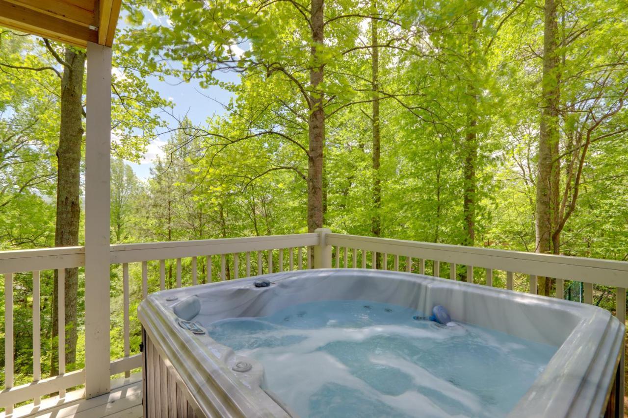 Villa Blue Ridge Getaway With Hot Tub And Seasonal View! Exterior foto