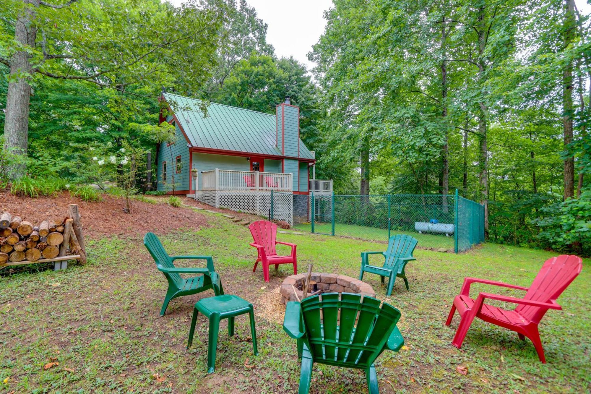 Villa Blue Ridge Getaway With Hot Tub And Seasonal View! Exterior foto
